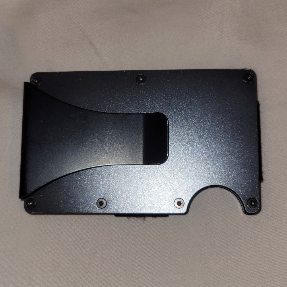 Slim metal card wallet - Picture 2 of 4